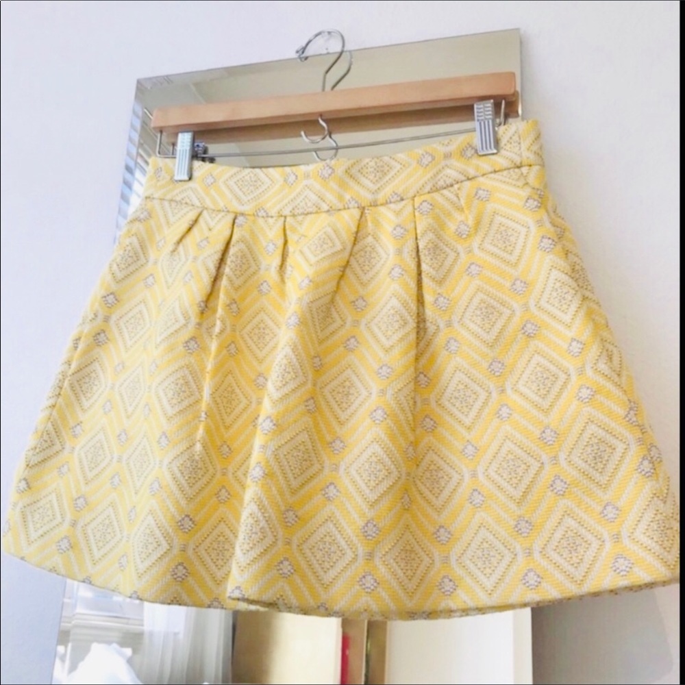 Beautiful Zara Yellow geometric embroidered SZ S/M